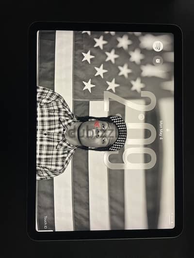 iPad air 4 with all items