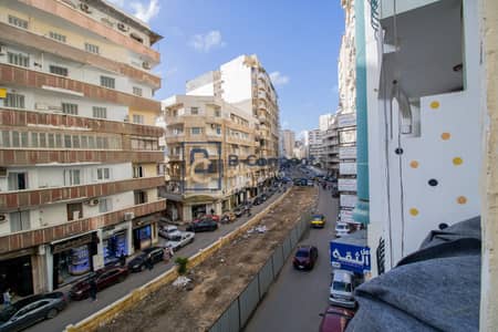 - شقة للايجار 150م ( تصلح سكني او اداري )  - العنوان : بولكلي الهدايا - ترام مباشرة