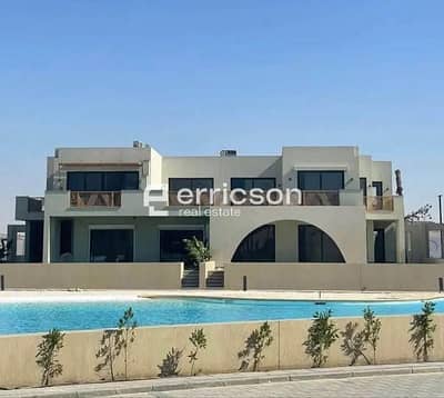 لقطه توين هاوس خامس صف من البحر دايركت لاجون برايم لوكيشن - متشطب بلايا غزاله الساحل