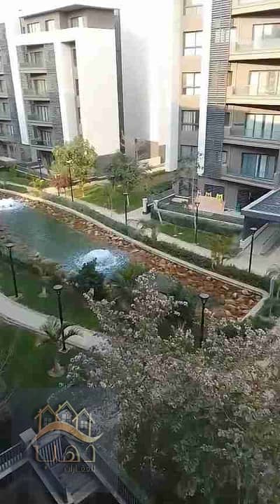 للايجار ببريفادو شقه 131م فيو بحيرات موقع ممتاز بالقرب من جميع الخدمات اول سكن في مدينتي madinty. bewxairo
