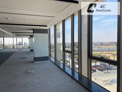 Administrative office 80 fully finished for rent under market price, ready to move very prime location in Venue: Waterway / 5A