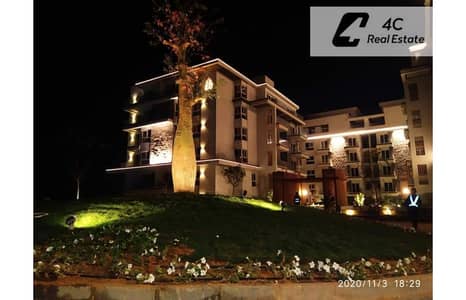 Ready to move lowest price in market garden unit prime location near Hyde Park & Fifth Square resale apartment for sale