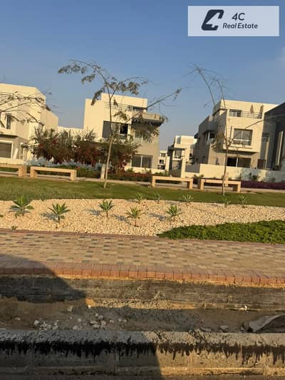 فرصة قوية جدًا لامتلاك فيلا مستقلة داخل هايد بارك القاهرة الجديدة بمساحة كبيرة وموقع مميز داخل الكمبوند