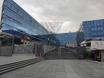 مكتب 55م  للايجار في  تريفيوم  سكوير-تشطيب كامل -  فيو التسعين الشمالي Office 55m Fully finished for rent on 90th Street. in Trivium Square