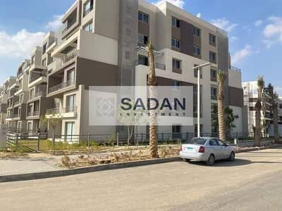 شقه للبيع في بالم هيلز العاصمه الاداريه بخصم 35 % في قلب منطقه ال R4