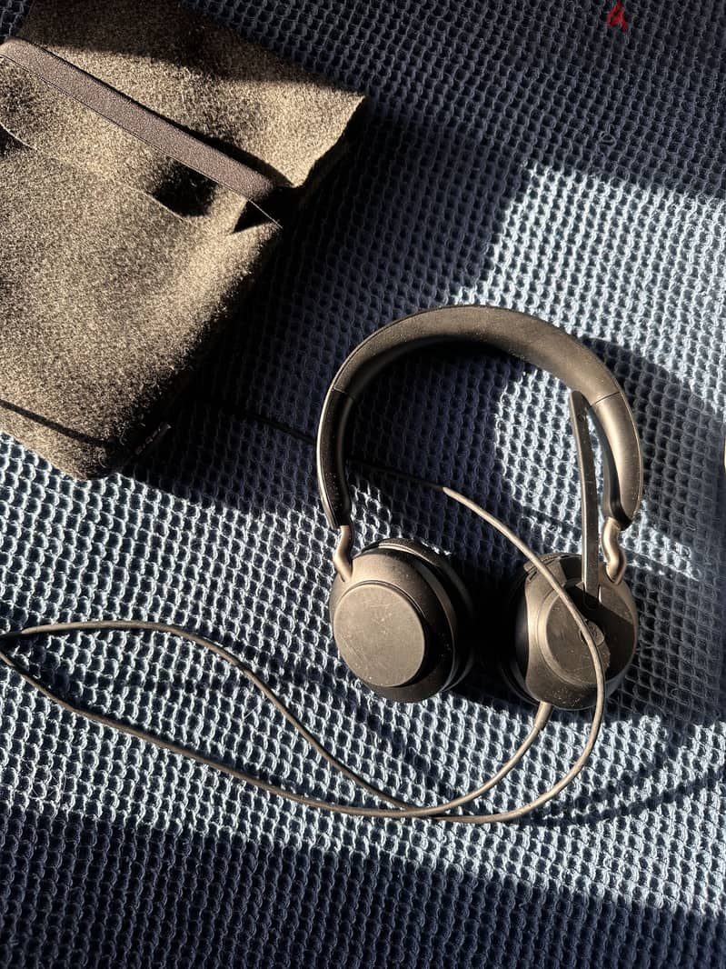 Jabra evolve  2 40se headset 1