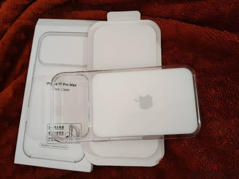 cover iphone 17 pro max 1
