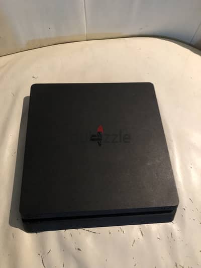 Ps4 slim 500 gb متبرشم