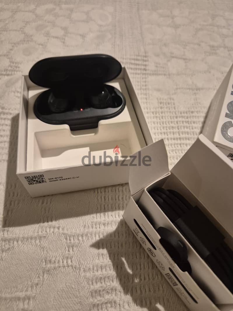 samsung buds perfect condition 2