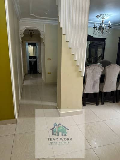 للبيع: شقة سوبر لوكس بالحي 11 (المجاورة 4) - الشيخ زايدFor Sale: Super Lux Apartment in District 11 (Neighborhood 4) - Sheikh Zayed