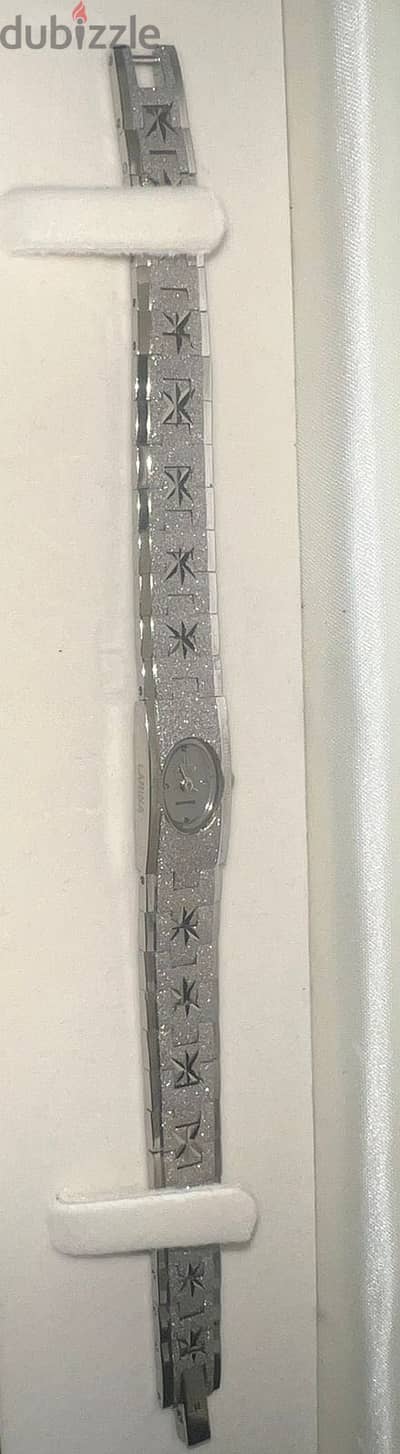 ساعه larina Swiss sapphire