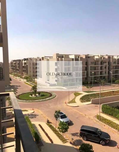 بنتهاوس للبيع - برايم لوكيشن - 174 متر + 108 رووف بالمطبخ والتكييفات في فيفث سكوير Fifth Square