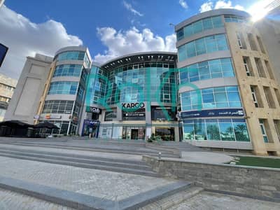 مكتب للايجار متشطب بالتكيفيات 4 غرف بقلب الشيخ زايد برايم ليوكشن بسعر مميز
