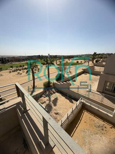 فيلا استندلون للبيع استلام فوري تلت اربع تشطيب  فيو مباشر علي الجولف 900 م كمبوند جولف فيوز برايم ليوكشن   بسعر مميز