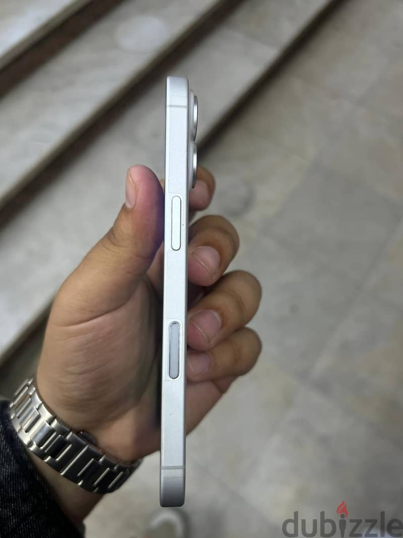 iPhone 16 2