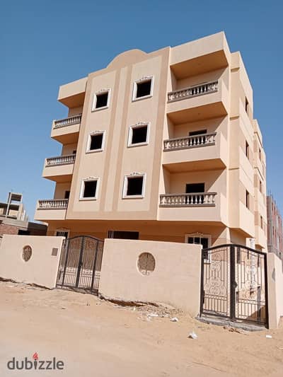نصف عماره للبيع بالحي المتميز مدينة بدر