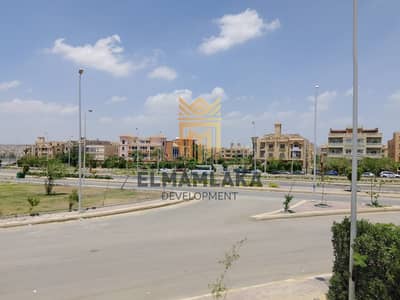 For Sale – Premium 180 sqm Apartment in District 8, Sheikh Zayed