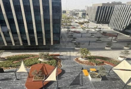 مكتب اداري 135متر إداري للايجار في EDNC التجمع الخامس متشطب بالكامل بالتكييفات  ع التسعين الجنوبي