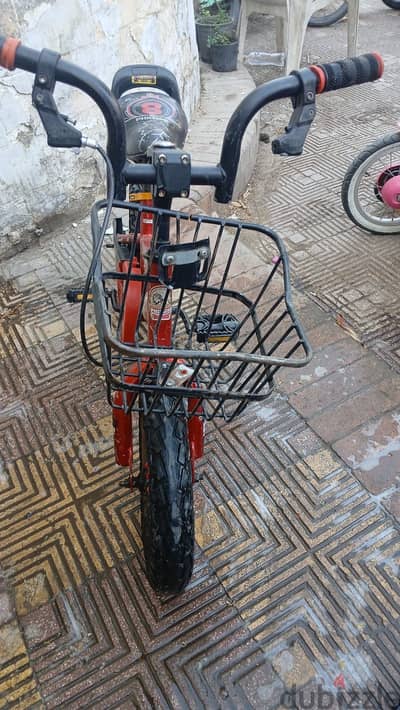 Children bicycle size 12.            عجلة أطفال مقاس 12