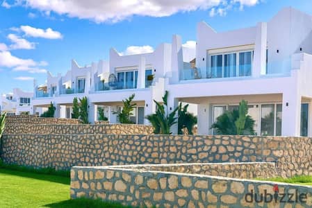 Lower price of a finished chalet with a distinctive view of the swimming pool in Givira