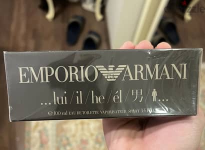 • Emporio Armani (He/Lui)