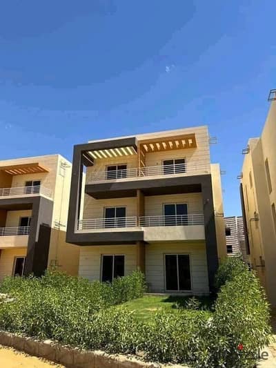 شاليه 95م دور ثاني برووف خاص وفيو بحر مباشر في لافينتو رأس سدر | 2 غرفة و2 حمام استلام 6 شهور بأفضل سعر