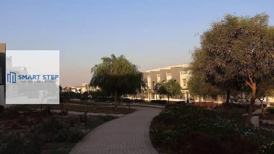 تاون هاوس كورنر للبيع في هايد بارك Hyde Park نيو كايرو التجمع الخامس -فرصة مميزة بموقع استراتيجي (Prime Location) داخل الكمبوند.