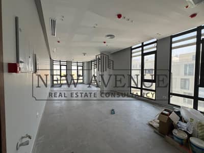 افضل سعر مكتب للايجار في ديستريكت 5 واجهة مميزة في التجمع الخامس District 5