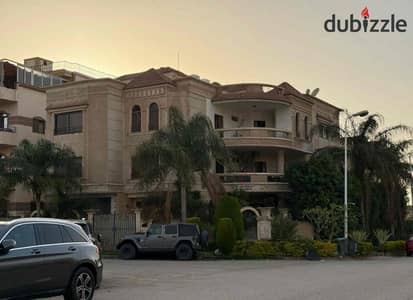 فيلا متشطبه للبيع في جنوب الاكاديميه 560 متر الارض