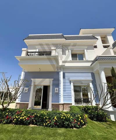 Villa with garden, finished, ready for immediate occupancy, with a low down payment and installments over 10 years in Mountain View, at below market p
