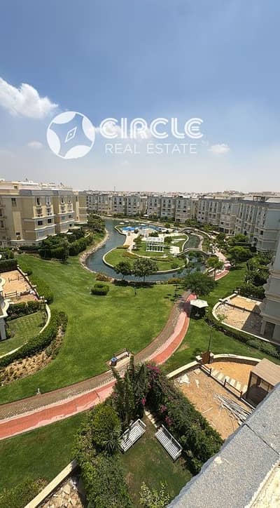 ١٦٩م بنتهاوس بفيو على الكريستال لاجون والبول بروف ٨٠م  للبيع في كمبوند ماونتن فيو هايد بارك القاهرة الجديدة Mountain View Hyde Park New Cairo