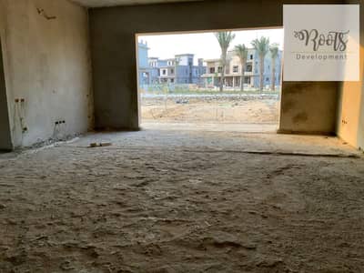 للبيع بارك فيلا(تاون هاوس )  فيو مفتوح فى استلام فوري نيو جيزة ايفور هيلز اكتوبر For Sale Park Villa (Townhouse) in New Giza Ivory Hills – October.