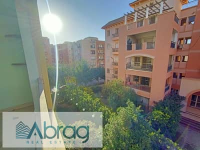 Apartment for sale in installments, 185 sq m, 3 bedrooms, semi-finished, on the old golf course in Dreamland, 6th of October City.