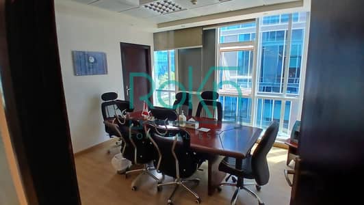 مكتب للإيجار في برايم لوكيشن داخل Capital Business Park بجوار Arkan Plaza وPark St.