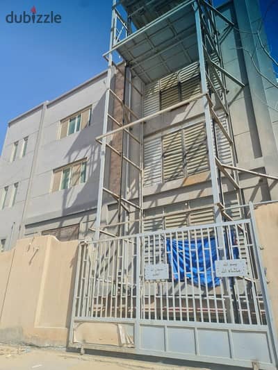 Factory for rent (engineering activity). Location: Industrial Area - Fifth Settlement. Area: 700 sq m. Floor: Second.