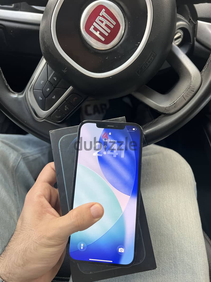 Iphone 12 pro max 4