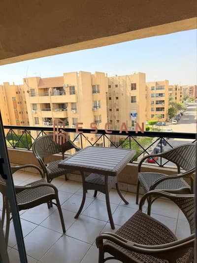A fantastic opportunity to rent a furnished apartment at a bargain price! The price is equivalent to the price of an empty apartment. It's 182 square