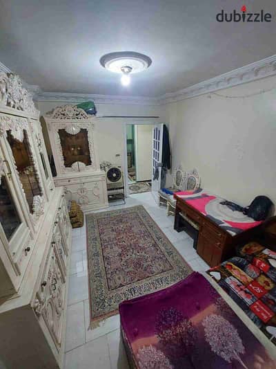 شقة للبيع ٣ غرف وصالة مربعة عددات تانى عمارة من محمد نجيب