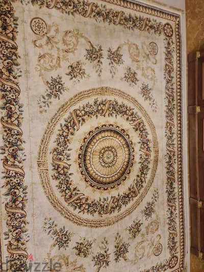 used silk carpet very good condition