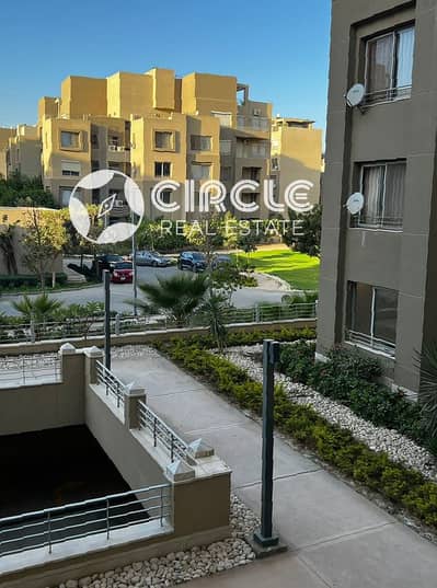 شقة للبيع في فيليدج جيت 150م مفروشة التجمع الخامس موقع مميز استلام فوري ريسيل التجمع الخامس القاهرة الجديدة