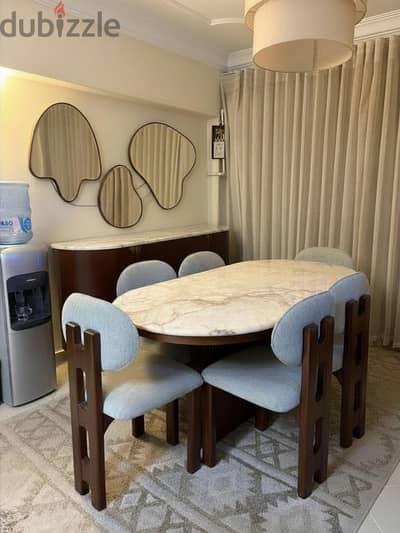 Dining Table - سفره عشاء استخدام ١٠ شهور فقط