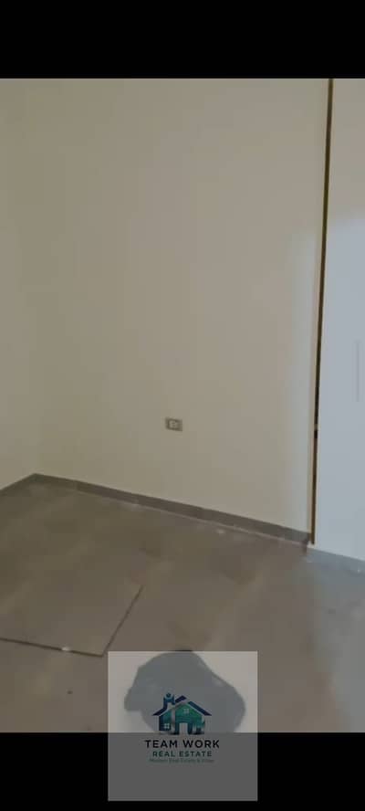 شقة "أول سكن" للبيع بالحي الأول - المجاورة 5 | تشطيب جديد بالكاملFirst occupancy apartment for sale in District 1 - Neighborhood 5 | Fully renovated