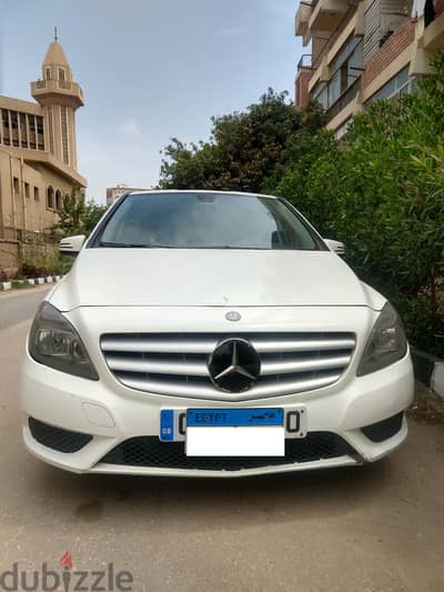 Mercedes-Benz B200 2013