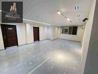  للإيجار شقة سكني الترا سوبر لوكس في اللاسلكي الرئيسي المعادي