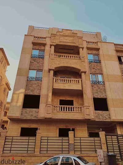 فرصه بيزمنت كامل بدون تقسيم دبل فيس مساحه 220م وجاردن بسعر لقطه