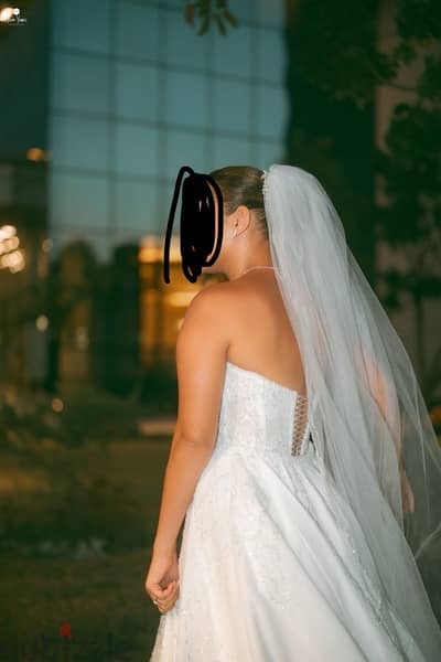 Used wedding dress