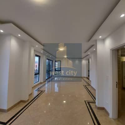 5 Bedrooms 250 sq.M Apartment for rent 80,000 EGP in Sodic Westown Compound, Sheikh Zayed