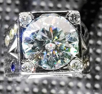 silver ring with diamond