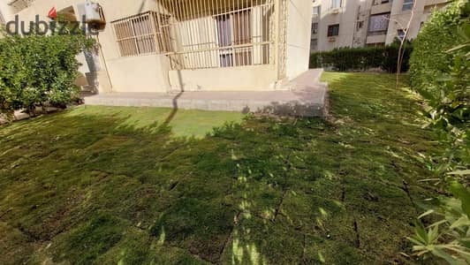 شقه مفروشه للايجار ارضي بجاردن الشيخ زايد  عمارات المستقبل بجوار كمبوند ذا ادرس و موب ذا جيت