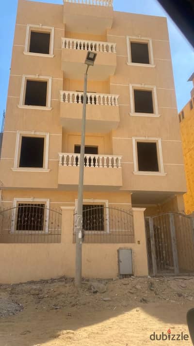 عماره للبيع بالحي السادس بمدينة بدر
